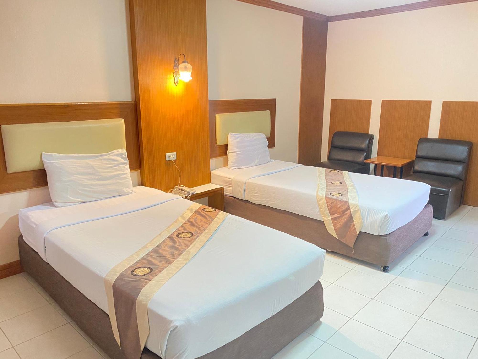 โรงแรมสยามบูทีค บุรีรัมย์ Εξωτερικό φωτογραφία